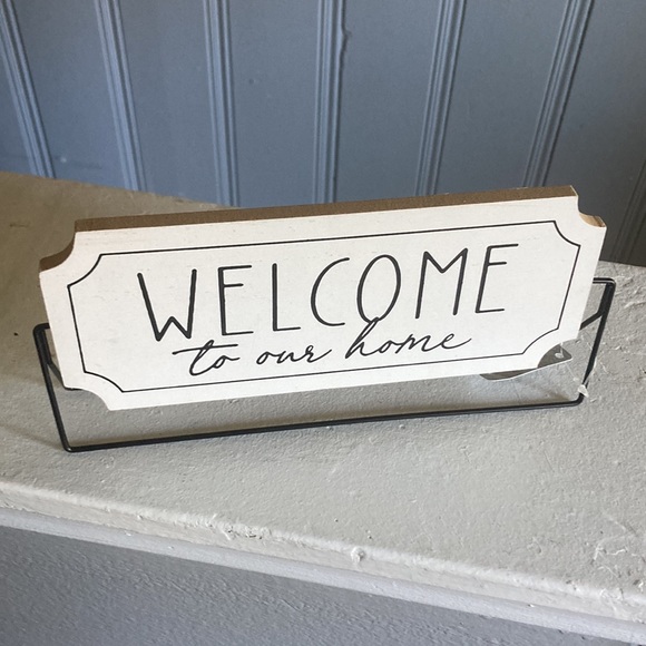 NWT Double Sided Wood & Metal Flip Sign-Welcome to Our Home/Family Gathers Here - Picture 5 of 12